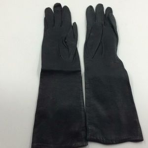Wear Right Black Leather Gloves